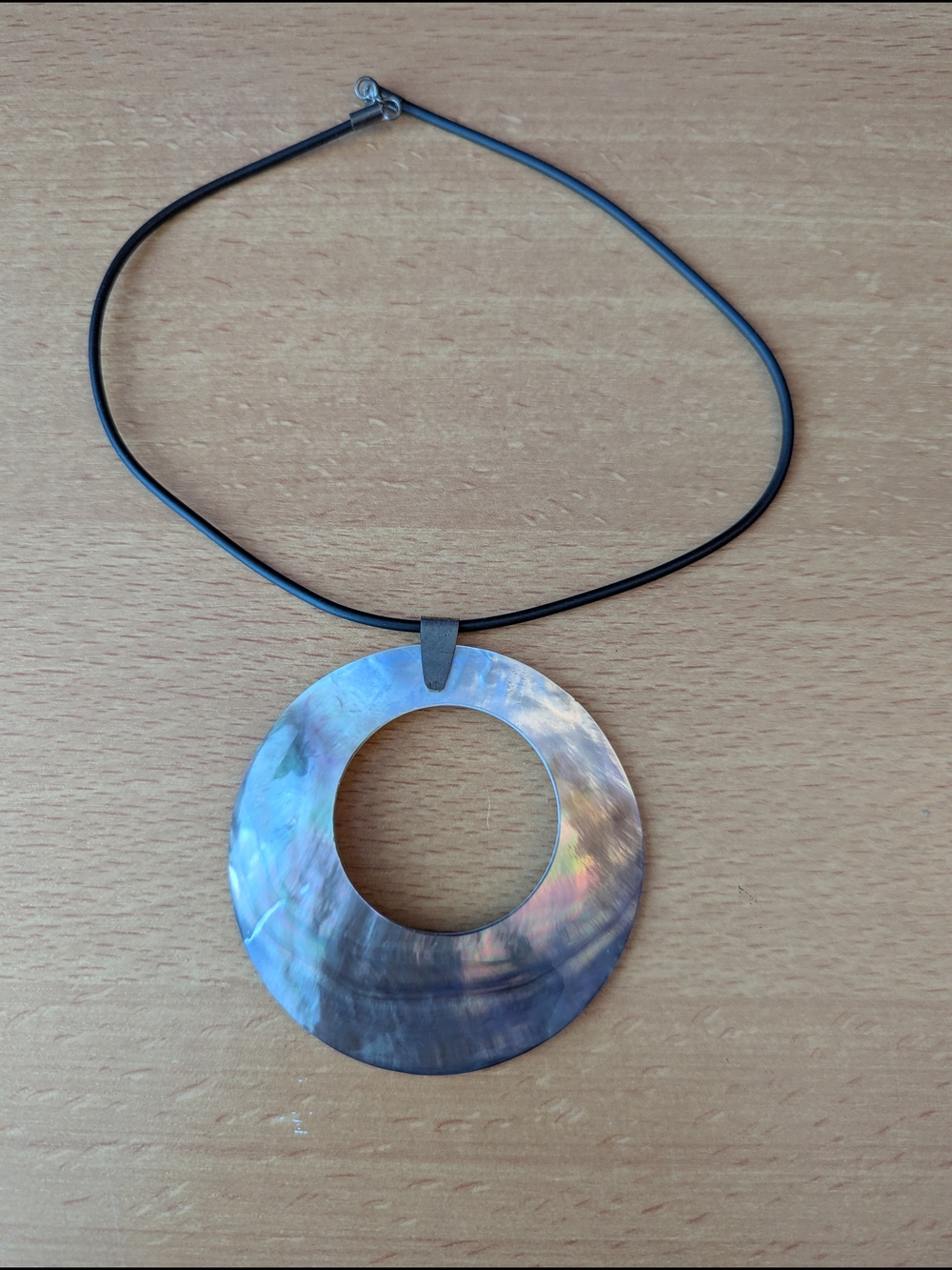 Iridescent Black Round Shell Pendant Necklace